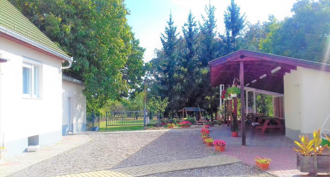 Kristaly Vendeghaz Hotell Bogács Exteriör bild